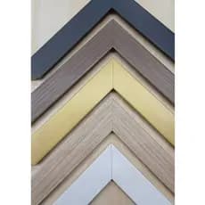 Moldura Lisa 3cm  medida 110X70 enviaremos a medida desmontada