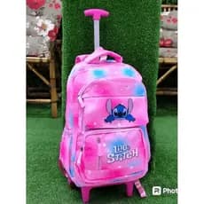 Mochila  infantil e juvenil Feminina com Rodinha Stitch Estampado Escolar de Nylon Impermeavel Infantil stich