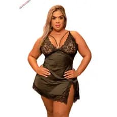 Camisola Plus Size cetim preta com detalhes de renda e calcinha forro 100% algodão