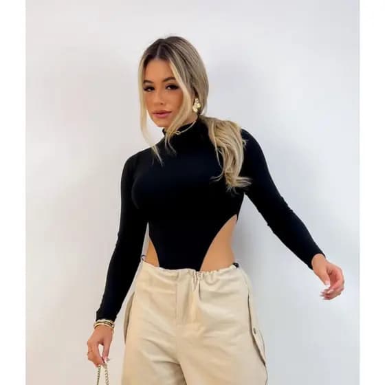 Body Feminino Manga Longa Gola Alta Cavadão nas Laterais Gringa Estilosa Moda balada