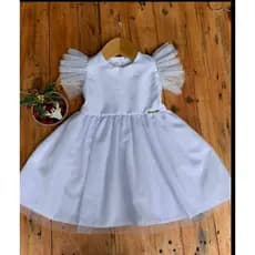 Vestido infantil  branco tule na manga