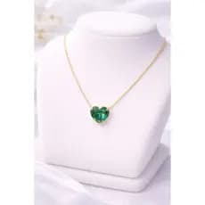 Colar Dourado com Pingente Coração Verde