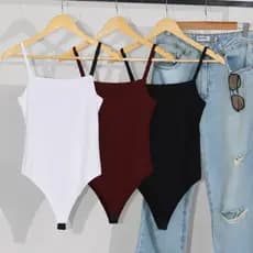 Kit 3 Body Feminino Alça Fina Decote Quadrado Forrado Modelagem Ajustada Casual Elegante