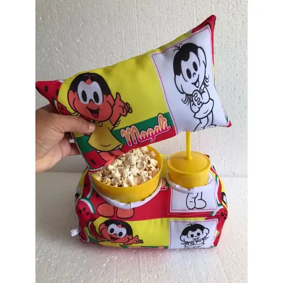 Kit Cinema Almofada Porta Pipoca + Mini Almofada decorativa Tema Magali