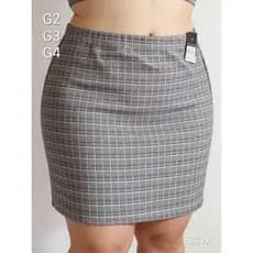 Saía xadrez plus size.