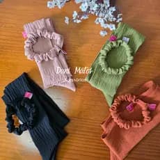 Lenço de cabelo e  xuxinha de cabelo  scrunchies acessorio de cabelo e moda feminino