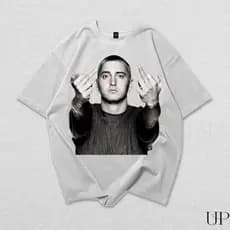 Camiseta Camisa Eminem Rapper Dedo Musica Artista Rap Anos 2000 Streetwear Vintage Algodão