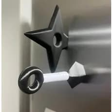 Kit Imãs de Geladeira Shuriken/Kunai Naruto (Diversos Personagens)