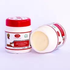 Creme De Uréia Pés Rachados E Ressecados Hidratante De Pedreiro Cacau Amendoas Glicerina