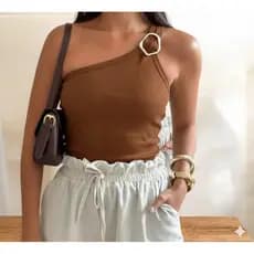 Blusa mula manca feminina com fivela dourada canelado elegante tendência alça única (BLUSA FIVELA)