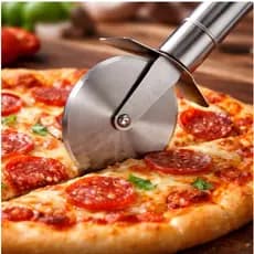 🍕 Cortador de Pizza Manual em Aço Inoxidável – Praticidade na Sua Cozinha! 🍕