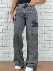 Calça Cargo Jeans Feminina wid leg  Cintura Alta Linha Bolso Nas  Lateraais Premium Não possui lycra