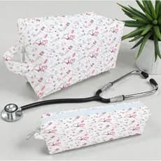 Estojo Escolar Enfermagem Necessaire Organizadora Bolsinha Rosa Listrada Estampa Saúde Profissões Médica