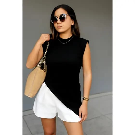Blusa Muscle Tee Assimétrica