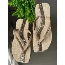 Chinelo  luxo com detalhe de Brilho na sola Macio/Confortável