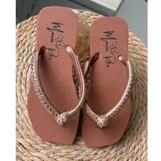 Chinelo Feminino De Dedo Com Cordão De Strass Grosso  Bico Quadrado Confortavel G MR