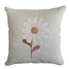 CAPA DE ALMOFADA BORDADA FLOR DA TERRA CRU COM BRANCO E CARAMELO 45X45