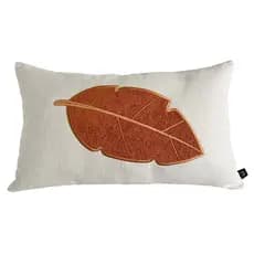 CAPA DE ALMOFADA BORDADA FOLHA BOUCLÊ TERRACTA COM CARAMELO 30X50