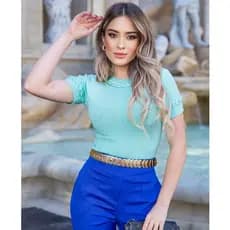 Blusa Feminina Tendência Tricot Modal Com Trançinha Na Gola Manga curta