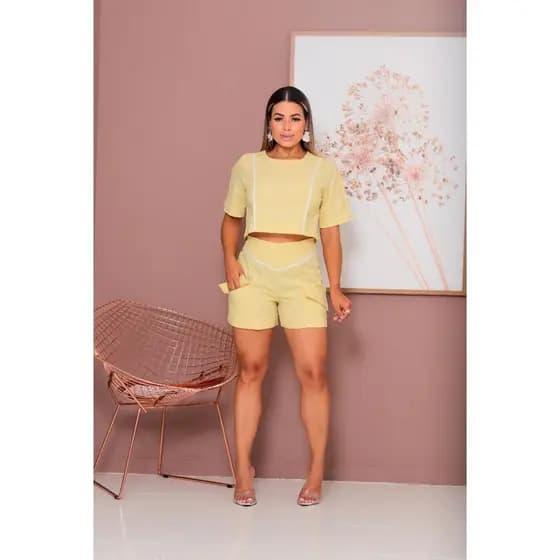 Conjunto Feminino em Linho Estilo Elegante com detalhes