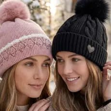 Touca Feminina Com Brilho Inverno Térmica Antialérgica Forrada Com Pompom Fofo Elegante e Quentinha