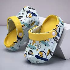 Chinelos infantis com buracos, sandálias infantis, verão, novo estilo, sola macia, sapatos de praia