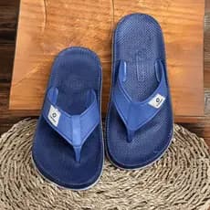 Chinelo Masculino de Dedo Moderno e Versátil - Cinza Escuro
