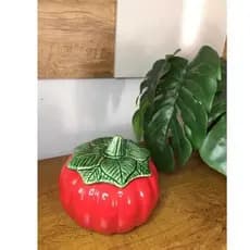Pote de ceramica com tampa em formato de moranga