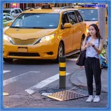 👕 Coluna Isoladora De Aço Amarela Para Controle De Tráfego Em Estacionamentos