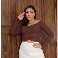 Blusa Cropped Diana decotado c/ Manga Longa