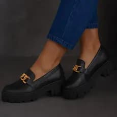Mocassim Feminino Oxford Palmilha Confortavel Tratorado Off white Preto