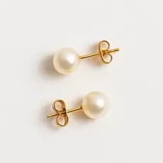 Brincos Elegantes de Pérola Redonda 8MM em Aço Dourado