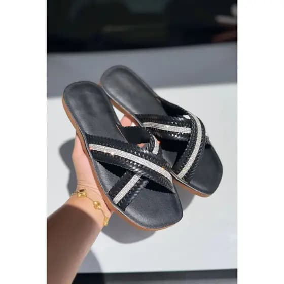 Sandália Papete feminina FLAT CRUZADA,lançamento,conforto,estilo e delicadeza aos seus pés,envio imediato
