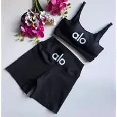 Conjunto Feminino Top Cropped e Short Alo Fitness