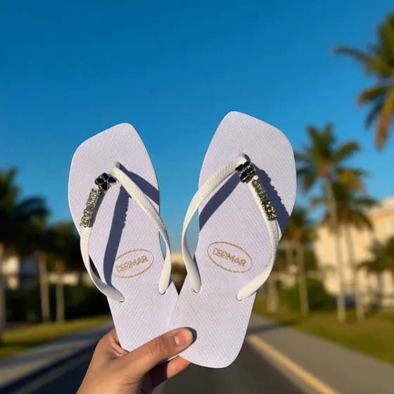 Chinelo Feminino do Tam 33 AO 40 Detalhe Com Borboleta - Casual Perfeito para Praia, Dia a Dia Passeio