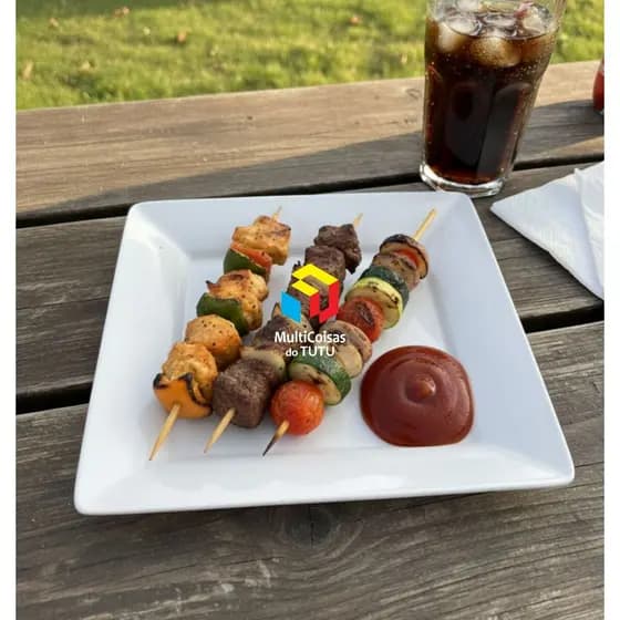Jogo de 25 Prato Churrasco ACRILICO para Festas e Eventos Ideal Refeições e Sobremesas Natal 21cm