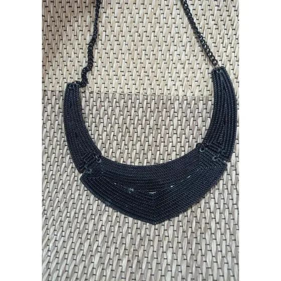 Colar Feminino Preto Estiloso Brilho