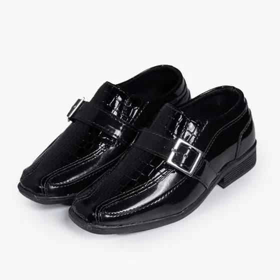 Sapato Preto Infantil Social Masculino Com Rebite e Fivela Verniz