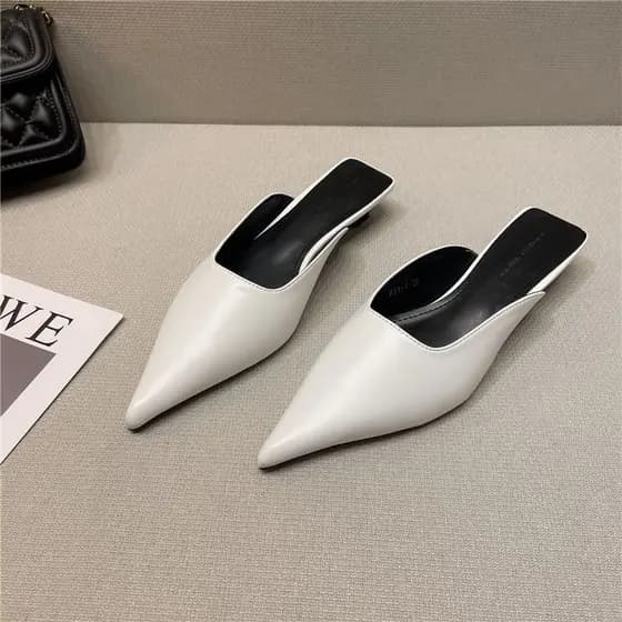 Baotou meia chinelos femininos verão All-Match preto apontou Toe salto Stiletto sapatos femininos roupas de montagem mod