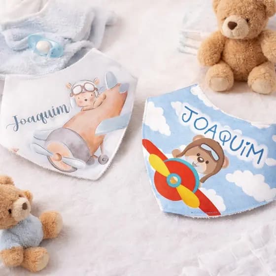 Kit 2 Babadores Bandana Bebê | Forro Atoalhado Absorvente | Botão de Pressão | Confortável e Prático