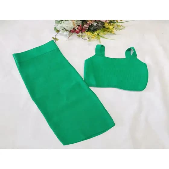 Conjunto Tricot Modal / Cropped com Saia Midi / Tricô