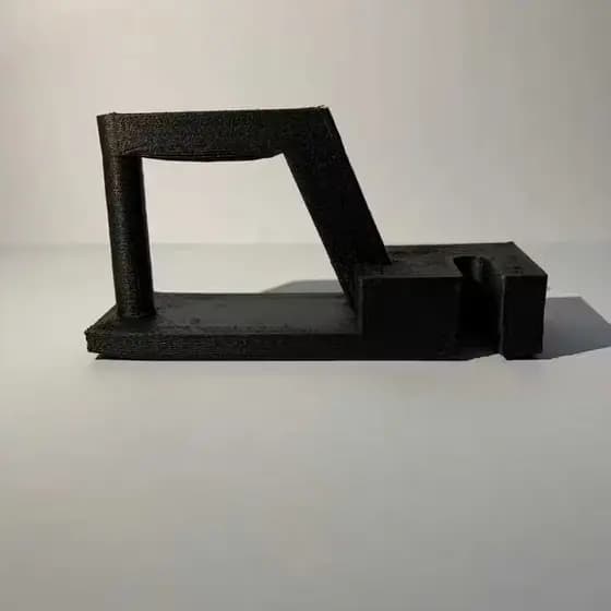 Travinha espaçador para porta malas 8cm