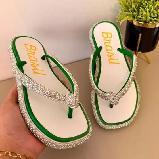 Chinelo Feminino Brasil Brilhante Macio Copa
