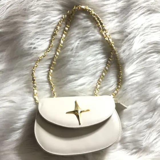 Bolsa MInibag Redonda Placa Estrela Com Alca Tirinha Transpassada E Ziper( Cabe Celular)