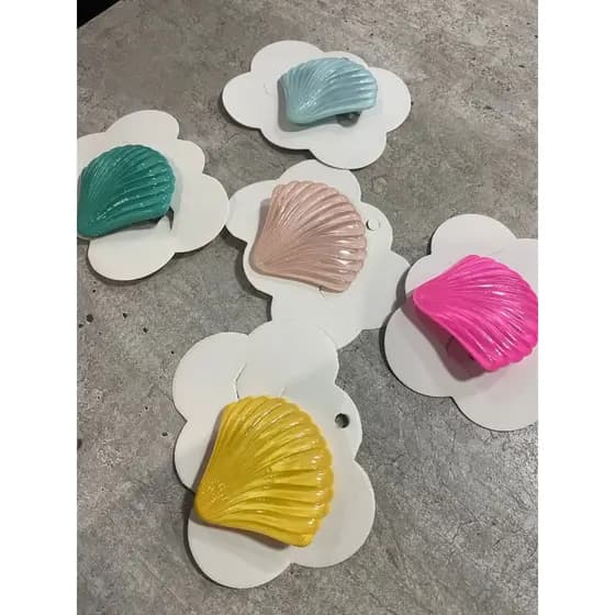 Linda Pressilha de Concha Praia Verão Tendencia Cabelo