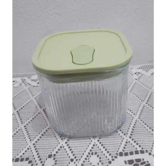 POTE DE VIDRO CANELADO HERMÉTICO COM TAMPA VERDE 800 ml