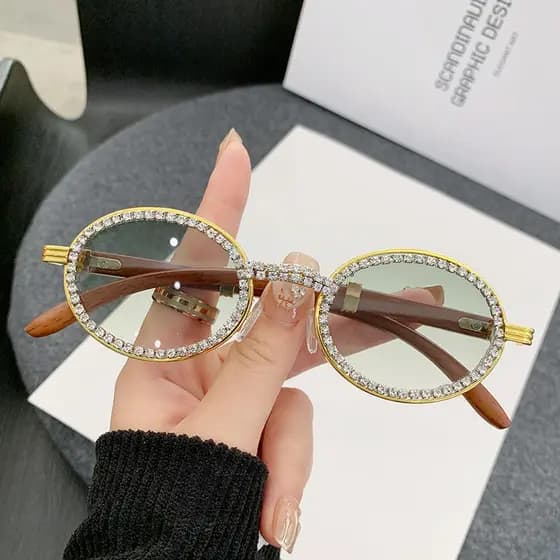 Óculos de Sol com Armação Grande e Strass, Proteção UV, Óculos de Sol de Cristal, Óculos Femininos com Detalhes de Diama