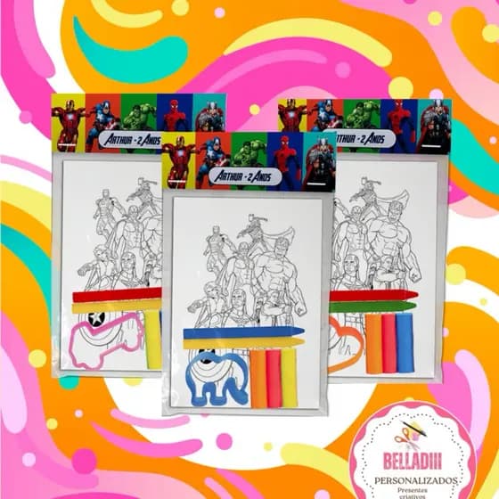 10 kits de Revistinha Personalizada de colorir, com lapela 2mini giz+ 3mini massinhas + cortador TODOS OS TEMAS HEROIS