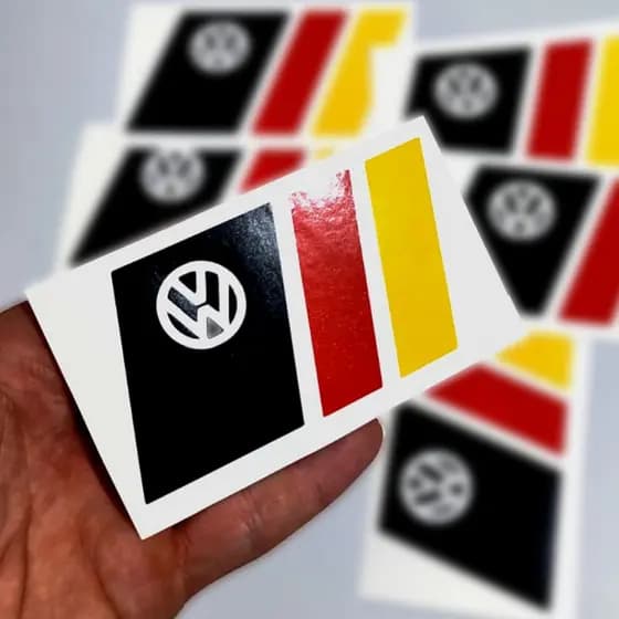 Adesivo Volkswagen Bandeira Alemanha com Logo Vazado - Carro