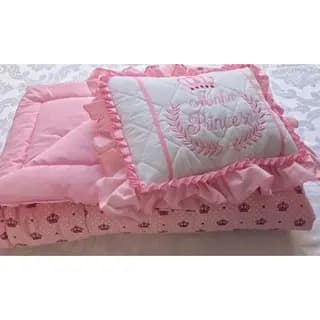 Kit Edredom Berço Americano Dupla Face + Almofada Bordada 02 Peças Quarto Infantil Menino Menina